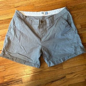 Old Navy gray shorts